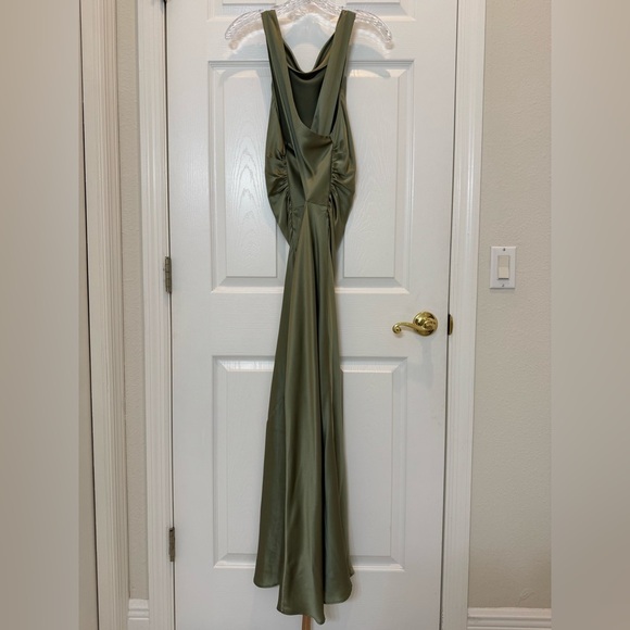 NWT Reformation Casette Silk Dress in Artichoke Size 12 - Picture 5 of 13